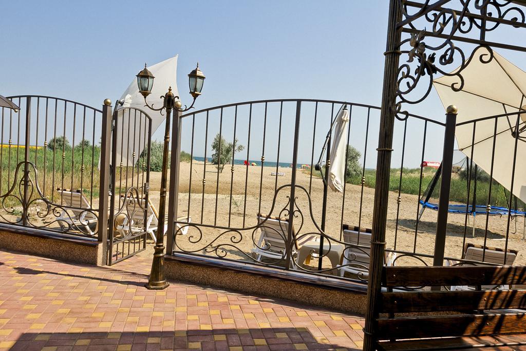 Villa Vi-Ta Zatoka Buitenkant foto